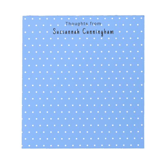 White Polka Dots Pattern op Pastel Blue Custom Notitieblok (Voorkant)
