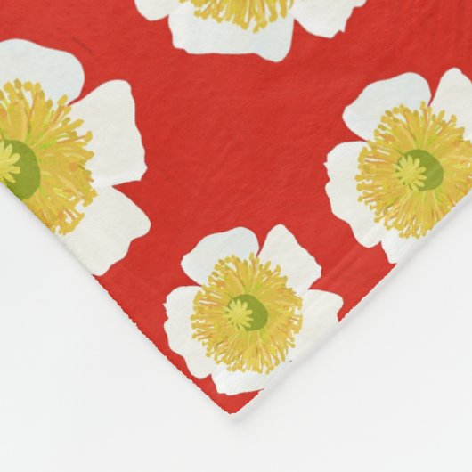 White Poppy Design on Fleece Blanket (Hoek)
