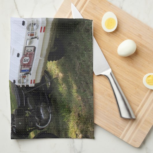 White Puch Haflinger Theedoek (Quarter Fold)