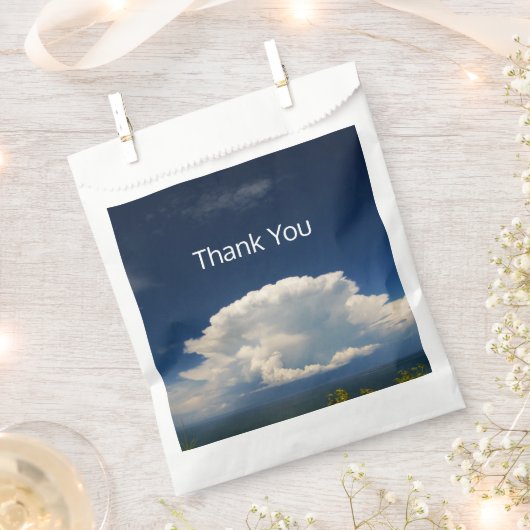 White Puffy Cloud Bedankzakje (Geknipt)