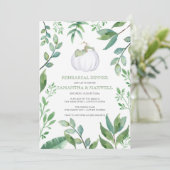 White Pumpkin Greenery Rehearsal Dinner Invitation Kaart (Staand voorkant)