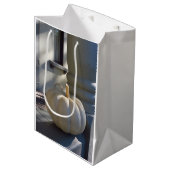 White Pumpkin on the Railing - Martha's Vineyard Medium Cadeauzakje (Voorkant Gekanteld)