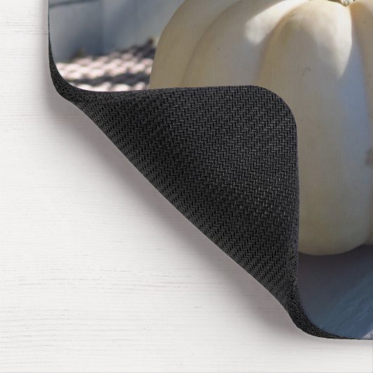 White Pumpkin on the Railing - Martha's Vineyard Muismat (Hoek)