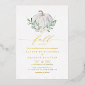 White Pumpkin Wreath Greenery Fall Wedding Folie Uitnodiging (Voorkant)