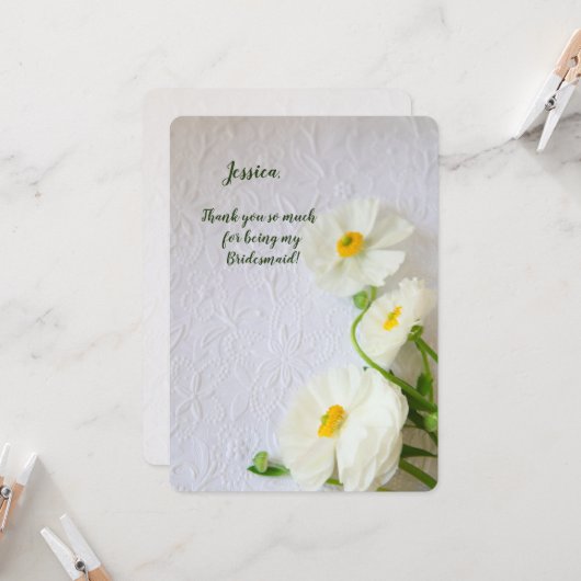 White ranunculus op getextureerd papier bedankt kaart (Voorkant / Achterkant in situ)