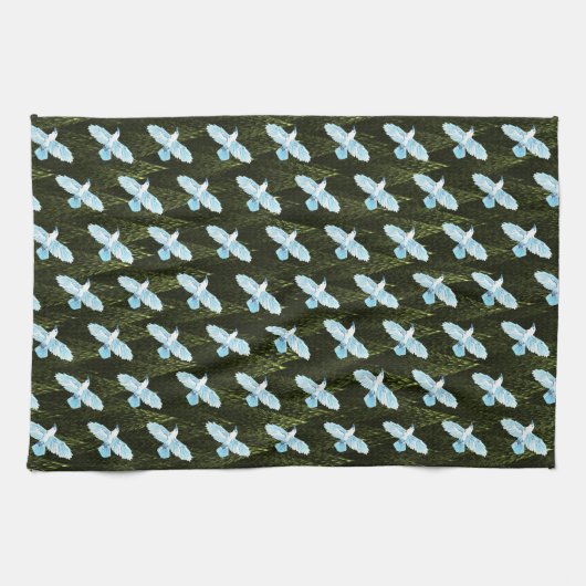 White Raven on Fractal Conifers Theedoek (Horizontaal)