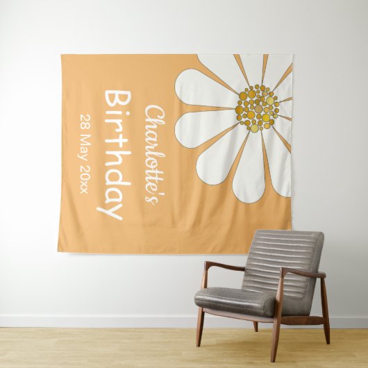White Retro Modern Daisy Flower Custom Birthday Wandkleed (In Situ (horizontaal))