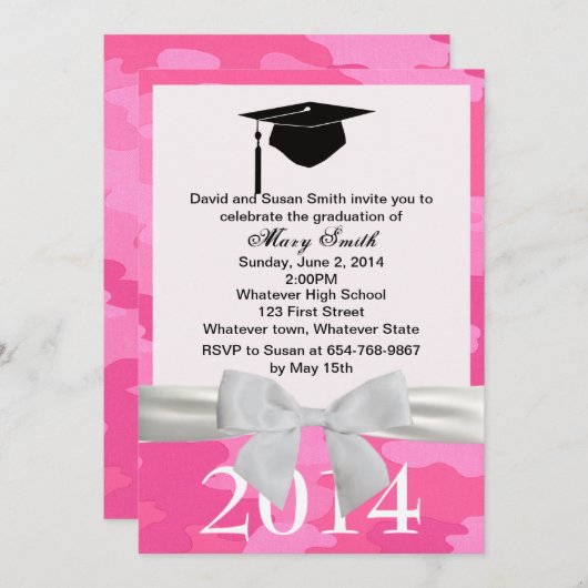White Ribbon Pink Camouflage Afstuderen Uitnodigin Kaart (Voorkant / Achterkant)