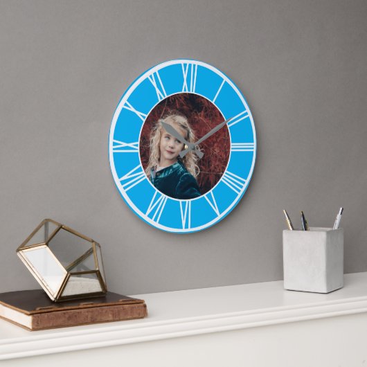 White Roman Numeral Sky Blue Add Photo Round Grote Klok (Kantoor)