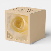 White Rose and Pearls Wedding Bedankdoosjes (Achterkant)