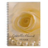 White Rose and Pearls Wedding Guest Book Notitieboek (Voorkant)