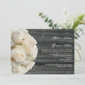 White Rose Bouquet & Barnwood Wedding Kaart (Staand voorkant)