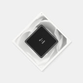 White Rose | Elegant bloemontwerp op zwart Servet (Hoek)