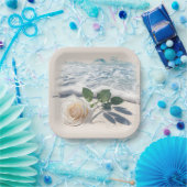White Rose On Beach Sand  Papieren Bordje (Feest)
