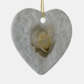 White Rose on Lace Ornament (Rechts)