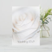 White Rose Personalized Wedding RSVP Kaart (Staand voorkant)