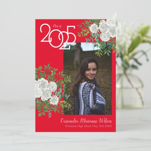 White Rose Red Foto Afstuderen Aankondiging (Staand voorkant)