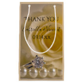 White Rose, Ring and Pearls Wedding Bedankt Klein Cadeauzakje (Voorkant)