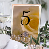 White Rose, Ring and Pearls Wedding Table Numbers Kaart