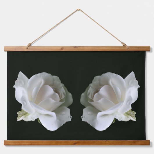 White Rose Twins Bloemen Hangend Wandkleed (Voorkant)