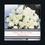 White Rose Wedding Magnet Favor Sjabloon<br><div class="desc">Pas Informatie aan en verzend voor sparen de datum of geef als gunst. Overeenkomende items beschikbaar op: www.zazzle.com/DreamWed</div>