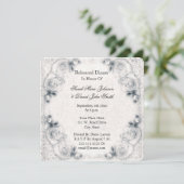 White Rose Wedding Rehearsal Uitnodiging (Staand voorkant)