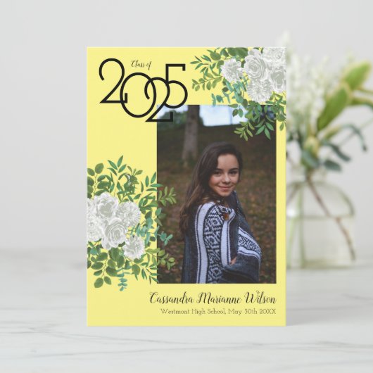 White Rose Yellow Photo Afstuderen Aankondiging (Staand voorkant)