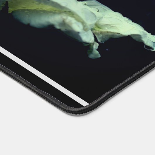 White Rosebud Flower Personalized Bureaumat (Hoek)