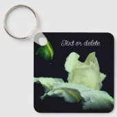 White Rosebud Flower Personalized Sleutelhanger (Voorkant)