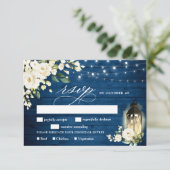 White Roses Blue Wood Lantern Wedding RSVP Kaartje (Staand voorkant)