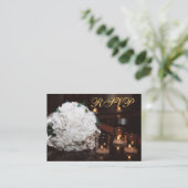 White Roses & Candlelight Gold RSVP Wedding Kaart (Staand voorkant)