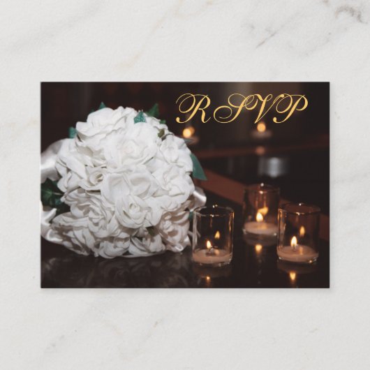 White Roses & Candlelight Gold RSVP Wedding Kaart (Voorkant)