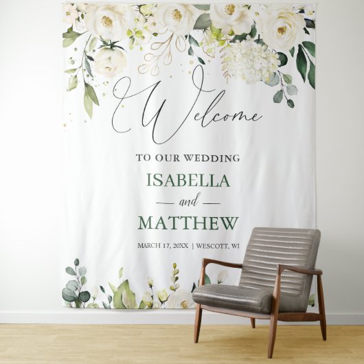 White Roses Greenery Wedding Welcome Sign Tapestry Wandkleed (In situ)