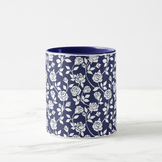 White Roses Leaves Navy Blue Background Pattern Mok (Midden)