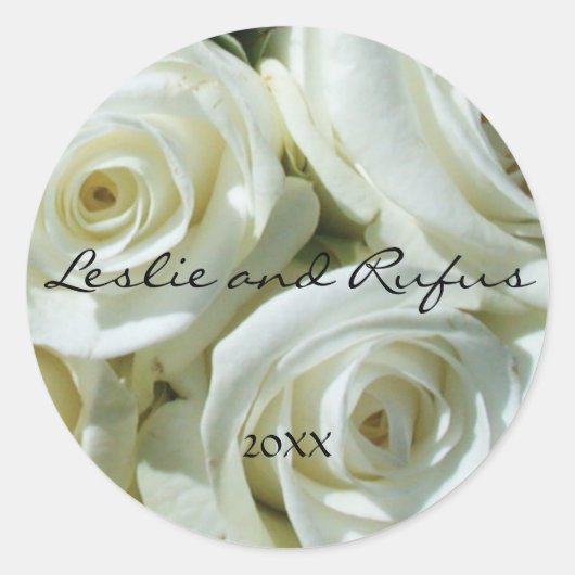 White Roses Personalized Round Wedding Sticker (Voorkant)