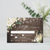 White Roses Rustic Wood Lantern RSVP Card (Staand voorkant)