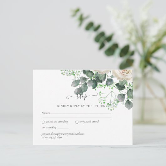 White Roses Sage Eucalyptus Leaves Weduwbudget Briefkaart (Staand voorkant)