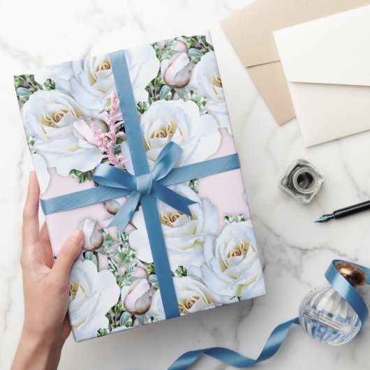 White Roses Wrapping Paper on a Roll Cadeaupapier (Geschenken)