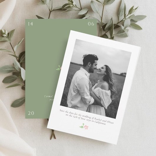 White & Sage | Chic Bloemige Trouw 'Save the Date'