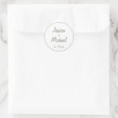 White Sage Green Bride Groom Script Weddenschap Ronde Sticker (Tas)