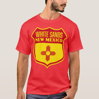 White Sands New Mexico Retro Flag Shield Rood T-shirt
