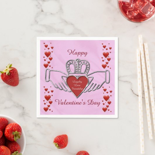 White Satin Claddagh Symbol Pink Valentijn Napkins Servetten (Insitu)