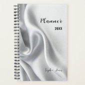 White Satin Planner (Voorkant)