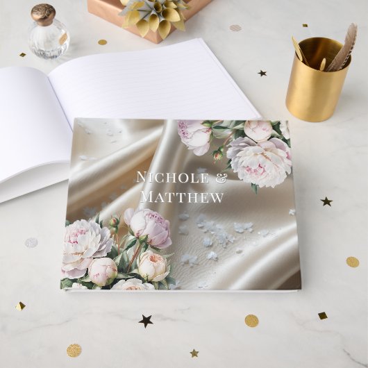 White Satin with Roses and Peony Wedding Gastenboek (Voorkant open)
