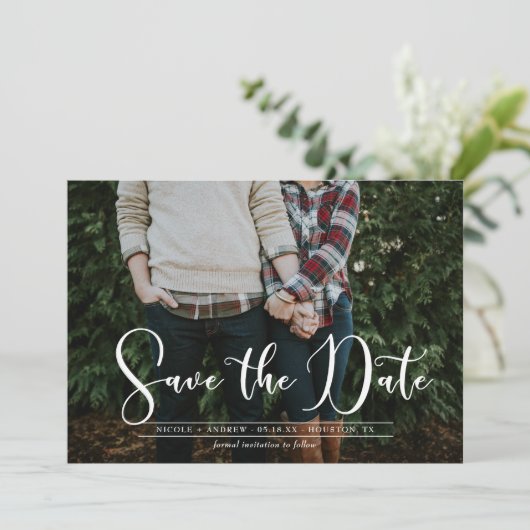White Script Navy Chevron Foto Save the Date Card (Staand voorkant)