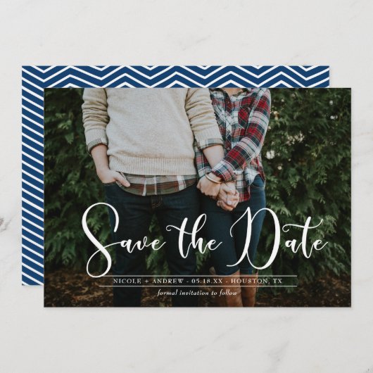 White Script Navy Chevron Foto Save the Date Card (Voorkant / Achterkant)