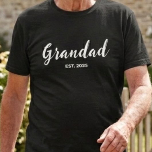 White Script Opa Opgericht  T-shirt