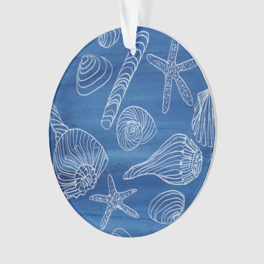 White Seashells on Blue Ornament (voorkant)