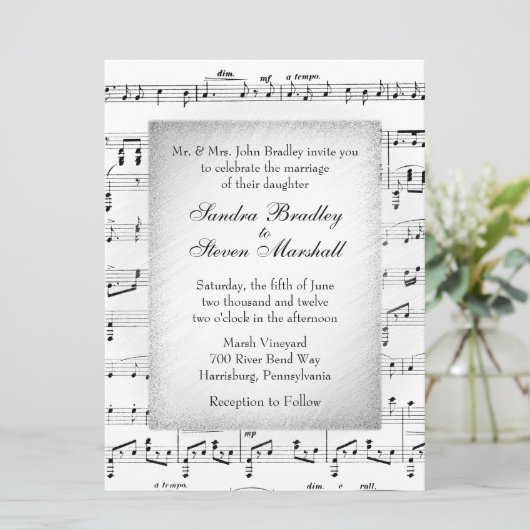 White Sheet Music Wedding Theme Uitnodiging (Staand voorkant)