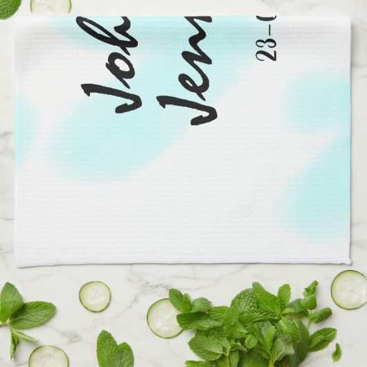 white simple minimal text style wedding blue heart theedoek (Gevouwen)